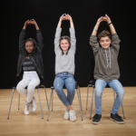 Namasté – gratis barnyoga hela september